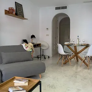https://apartamento-exclusivo-playa-granada-beachgolf-2.es-andalucia.com